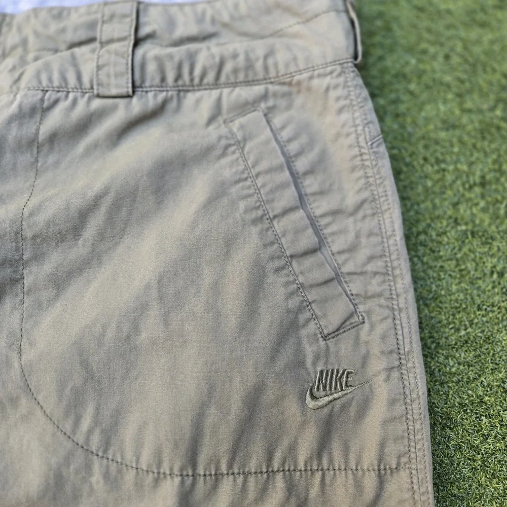 Nike Womens Capri Pants Size L(12-14) Olive Green Cropped Drawstring Hem